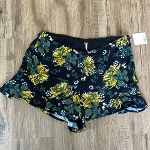 Free People NWT Fiona Flutter Shorts